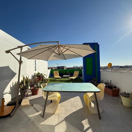 Апартаменты Petite Penthouse With The Sunniest Terrace In Валенсия Экстерьер фото